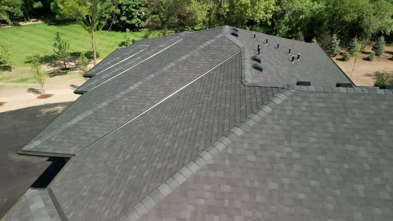 Best Roof Moss and Algae Removal  in Lamont, CA